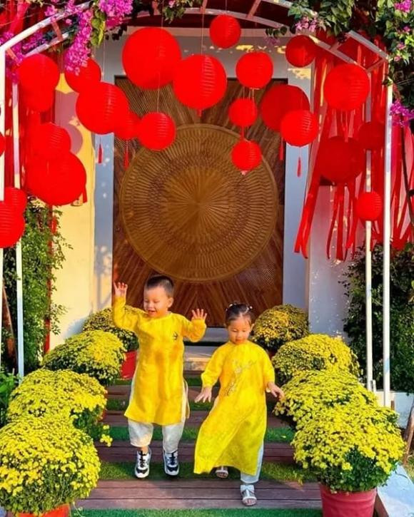 Do diện tích mặt tiền rộng rãi nên Hồ Ngọc Hà dành nhiều tâm huyết và công sức để trang trí khu vực này.