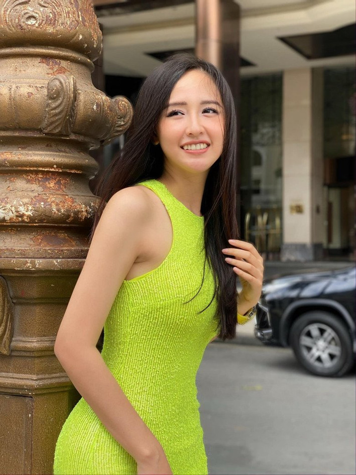 Đăng quang Hoa hậu Việt Nam năm 2006, Mai Phương Thúy vẫn giữ được sức hút sau gần 20 năm hoạt động. Hoa hậu Mai Phương Thúy có tiếng là một nhà đầu tư tài chính với danh mục đầu tư đáng nể và được xem là một "đại gia ngầm" trong làng giải trí.