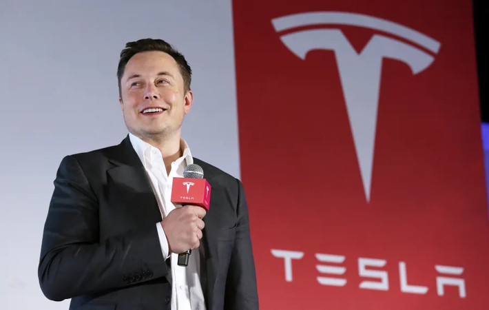 Nếu chia nhỏ con số này, thu nhập hàng ngày của Elon Musk, (giả sử 365 ngày trong một năm) sẽ vào khoảng 49.439.601 USD mỗi ngày (tương đương hơn 1.100 tỷ đồng).