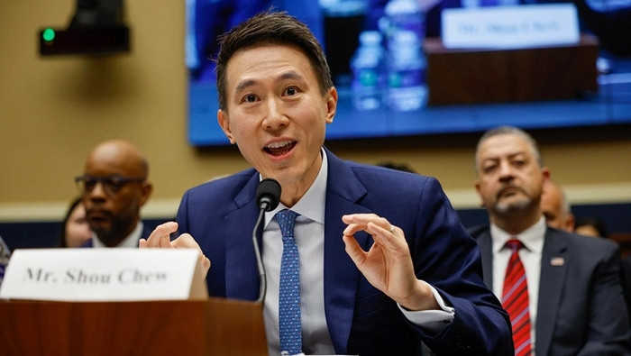 Khi tham dự phiên điều trần tại Quốc hội Mỹ hồi tháng 3 năm ngoái, CEO TikTok Shou Zi Chew (hay Chu Thụ Tư) bất ngờ gây sốt mạng xã hội nhờ ngoại hình điển trai, phong thái điềm đạm và lịch lãm. Ảnh: Ảnh: Reporter