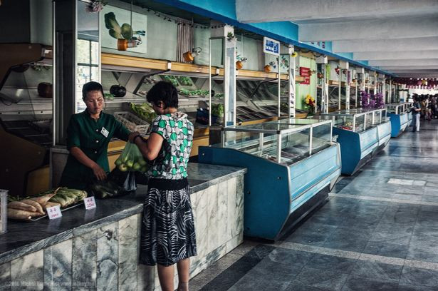 Siêu thị thiếu hàng hóa ở Bình Nhưỡng.