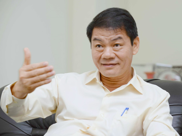 Ông Trần Bá Dương - Chủ tịch Thaco là một trong những vị tỷ phú tự thân nổi tiếng của Việt Nam. Dù rằng cuộc sống nghèo khổ nhưng ông vẫn được học hành đầy đủ. Ông tốt nghiệp Đại học Bách khoa TP.HCM với tấm bằng kỹ sư chuyên ngành Máy nâng chuyển bốc xếp.