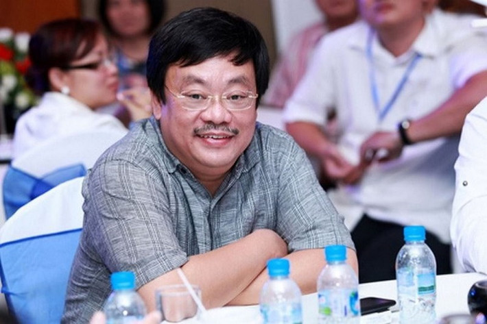 Ông chủ Masan còn nhận bằng Tiến sĩ Khoa học Công nghệ của Học viện Khoa học Quốc gia Belarus và bằng Thạc sỹ chuyên ngành Quản trị kinh doanh của Đại học Kinh tế Nga Plekhanov.