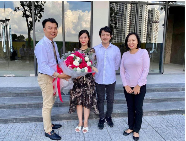 Vừa qua, vợ chồng Đông Nhi - Ông Cao Thắng khiến dân tình trầm trồ khi chính mua thêm một căn chung cư ở quận 9 để tặng con cưng trước ngày chào đời.
