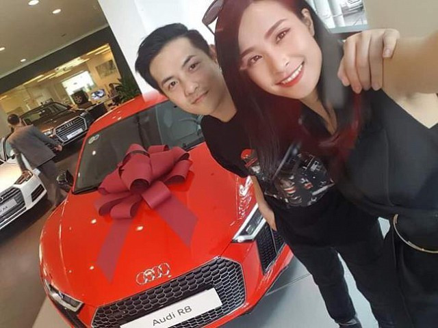 Sau đó không lâu, Đông Nhi còn được Ông Cao Thắng tặng thêm một siêu xe hạng sang trị giá 13 tỷ.