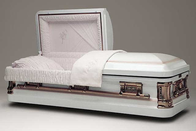 Aurora thiết kế quan tài bằng đồng đặc biệt này theo chủ đề màu sương san hô. Giá của nó lên tới 5.390 USD (124 triệu đồng). Nguồn ảnh: Alux.