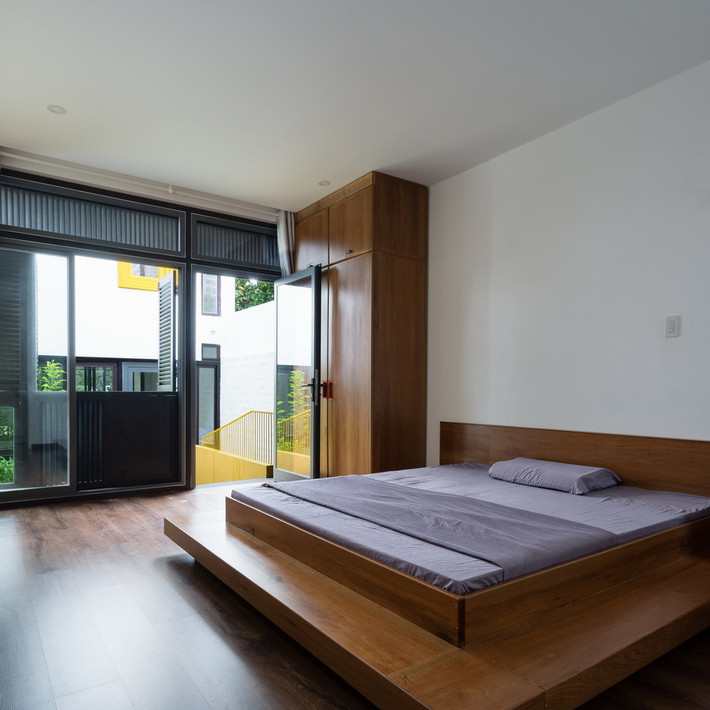 Phòng ngủ đơn giản nhưng tiện nghi. Nguồn ảnh: Quang Dam