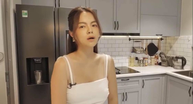 Tất cả đều được nữ ca sĩ Phạm Quỳnh Anh sắp xếp rất gọn gàng ngăn nắp.