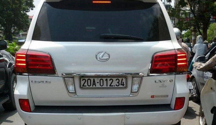 Một đại gia Thái Nguyên sở hữu Lexus LX570 với biển số tiến lên. Ảnh: oto.