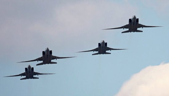 Máy bay ném bom tầm xa Tupolev-22M3 hôm qua lại xuất kích ồ ạt đi đánh IS.