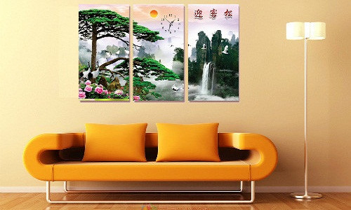 Tranh được làm từ những loại vải canvas hoặc nhựa PP cao cấp, màu sắc chất lượng, hình ảnh độc đáo.