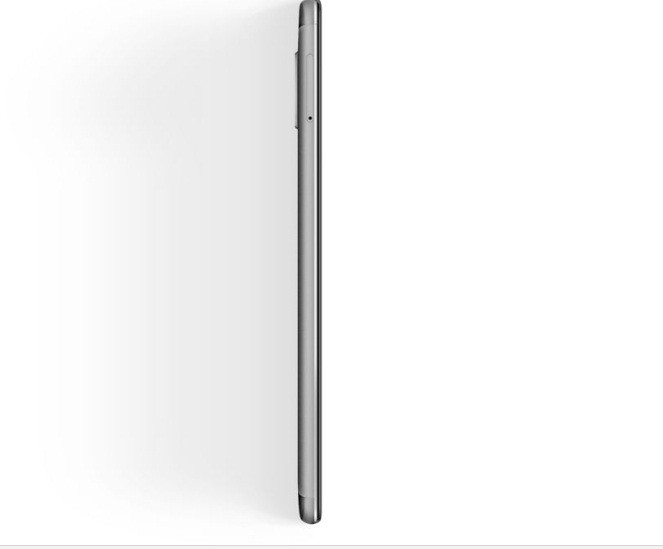 Viên pin 3340mAh cho Huawei Honor 6X sử dụng khoảng hai ngày mà không cần sạc. Máy được cài sẵn Android 6.0, sẽ nâng cấp lên 7.0 vào năm sau.