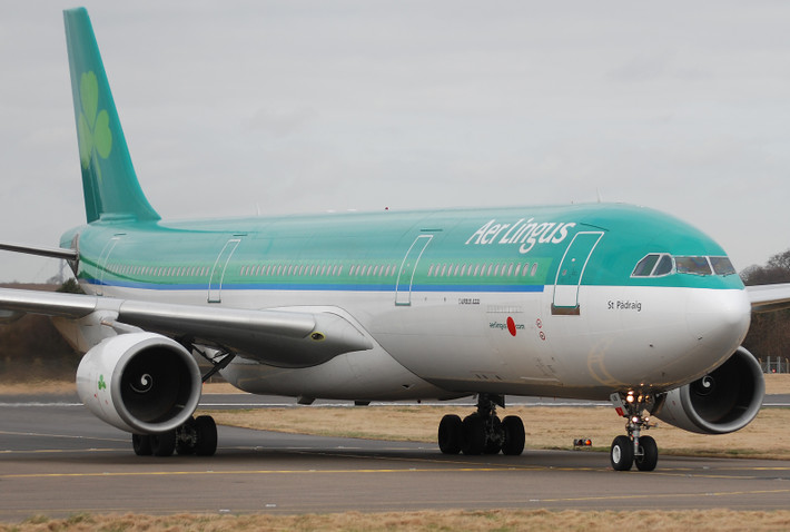 Thành lập năm 1936, Aer Lingus - hãng hàng không quốc gia của Ireland chỉ có một chiếc may bay mang tên "iolar" (Eagle) vào thời điểm nó. Chuyến bay đầu tiên của hãng khởi hành từ Baldonnel, Dublin tới Bristol UK. Ảnh: Printest.