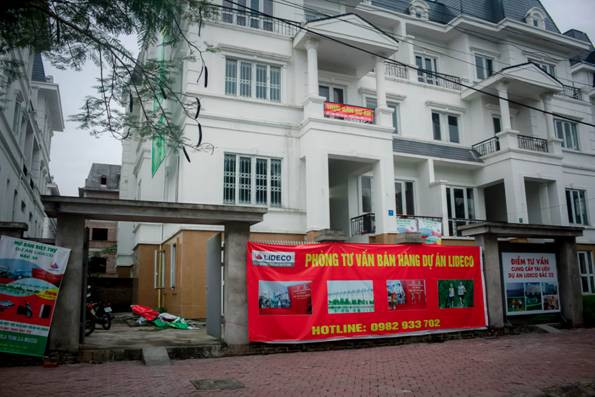 Tuy nhiên tất cả vẫn “đìu hưu” vắng lạnh trong Lideco.