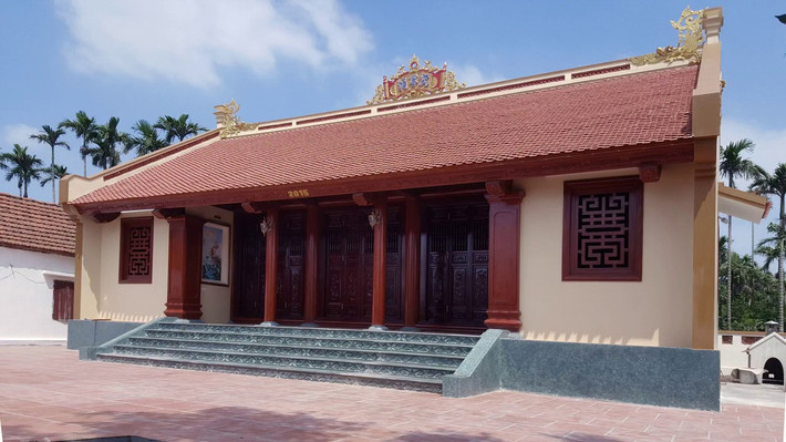 Thiết kế nhà 3 gian 2 chái mái ngói đỏ truyền thống. Ảnh: Goduccuong.