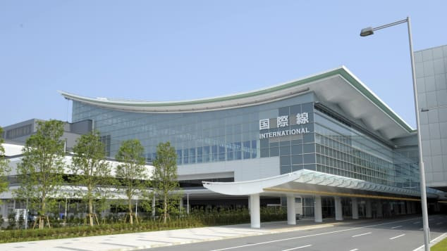 Dù không có trang thiết bị tối tân như Singapore hay hiện đại như Seoul Incheon nhưng sân bay Tokyo Haneda đạt đến đỉnh cao của sự hiệu quả với hơn 87 triệu hành khách năm 2018.