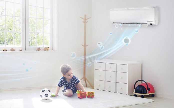 Việc để nhiệt độ thấp không khiến điều hòa làm lạnh nhanh hơn mà chỉ gây tốn điện, hại máy và không đảm bảo sức khỏe.
