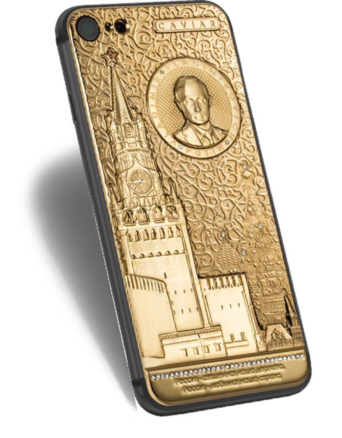7. iPhone 7 Caviar - Supremo Putin Quattro Volte: Chiếc điện thoại được tung ra nhân kỷ niệm lần Tổng thống Putin được tạp chí Forbes vinh danh là người có ảnh hưởng nhất thế giới lần thứ 4. Chiếc iPhone 7 này dùng tới 46 viên kim cương để trang trí và một viên rubi để nạm vào phần ngôi sao của điện Kremlin. Nó được bán với giá 297.000 rúp (gần 120 triệu đồng) và chỉ có 44 chiếc được sản xuất.