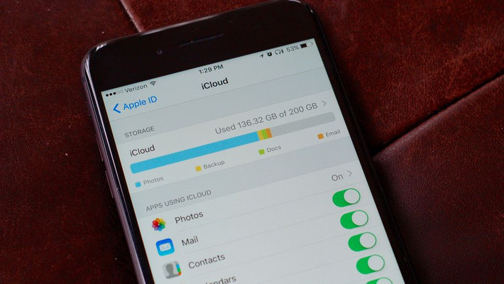 Đối với những người đam mê chụp ảnh hay quay video, Apple cũng có những gói mở rộng trên iCloud, nhưng giá bán cao cũng là rào cản đối với người dùng. Tăng thêm dung lượng cũng như giảm giá cho gói mua trên iCloud đôi khi sẽ là nước đi đúng đắn cho Apple khi họ muốn giữ chân người dùng.