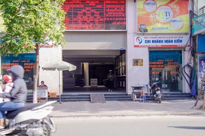 Khu đất "vàng" này hiện vẫn là trụ sở của Công ty trong khi Dự án Xây dựng tòa nhà hỗn hợp văn phòng làm việc và cho thuê bị "chết yểu".