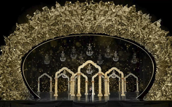 Hiệu ứng ánh sáng kỳ diệu của sân khấu lễ trao giải Oscar năm nay. Ảnh: Architectural Digest.