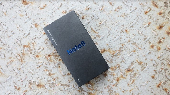 Galaxy Note 8 là mẫu smartphone mới nhất và cũng là mẫu smartphone cao cấp nhất của Samsung tại thị trường Việt Nam. Máy sẽ được mở bán kể từ ngày 29/9 tới.