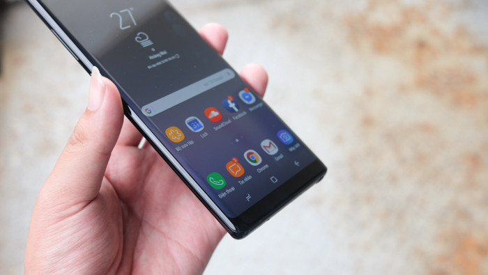 Viền màn hình của Galaxy Note 8 được thiết kế siêu mỏng.