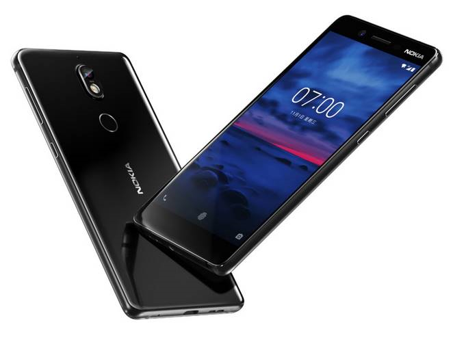 Người dùng có đầy đủ các kết nối thông dụng như Bluetooth 5.0, USB-C, giắc cắm tai nghe 3,5 mm, NFC và LTE Cat.6. Máy dùng phím điều hướng cảm ứng, cảm biến vân tay đặt ở mặt sau.