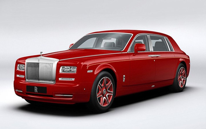 Khách nghỉ ở “The 13 Hotel” có quyền tự do sử dụng dàn xe Rolls Royce Phantom của khách sạn.
