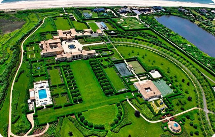 Biệt thự Fairfield Pond, The Hamptons, Hoa Kỳ có giá 198 triệu USD. Đây là một trong 10 ngôi biệt thự đắt nhất tại Hoa Kỳ và là ngôi nhà đắt thứ 4 trên thế giới.