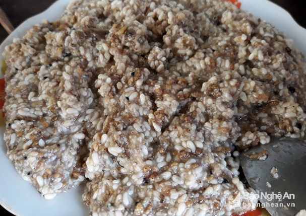 Trứng kiến có thể làm được nhiều món bổ dưỡng như hông, moọc, xào, nộm, nấu cháo...
