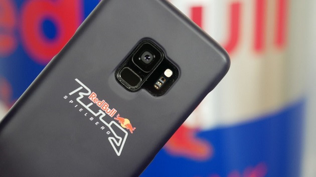 Galaxy S9 Red Bull Ring Edition cũng cho phép người dùng truy cập nội dung video Grand Prix từ kênh thể thao Ziggo của Hà Lan.