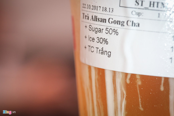 Điểm khác biệt của trà sữa hiện nay so với trước đây là khách hàng có thể tự ý điều chỉnh lượng đường, đá theo ý thích và không cần phải phụ thuộc người bán, nơi bán.