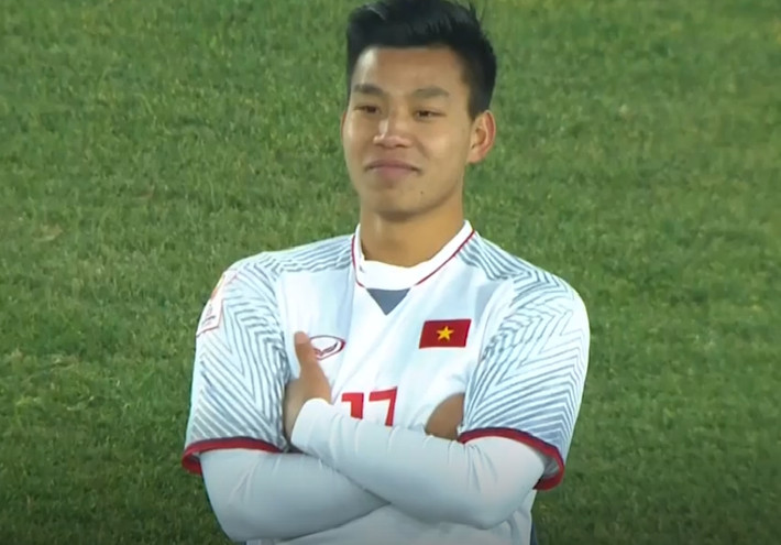 Dáng đứng hiên ngang sau khi ghi bàn quyết định ở loạt sút luân lưu cuối cùng, đưa U23 Việt Nam vượt qua U23 Qatar vào chung kết giải U23 châu Á năm 2018, Văn Thanh trở thành một trong những cầu thủ nhận được nhiều yêu mến, có tầm ảnh hưởng nhất ở đội tuyển U23. Ảnh: Baohaiduong.