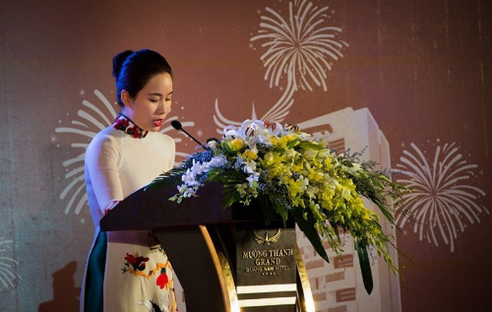 Hiện tại, Hoàng Yến giữ chức vụ Tổng giám đốc Tập đoàn khách sạn Mường Thanh. Ngoài ra, cô còn được cho là người quản lý chính "chuỗi khách sạn tư nhân lớn nhất Việt Nam" với hệ thống 30 khách sạn trên cả nước của Tập đoàn Mường Thanh.