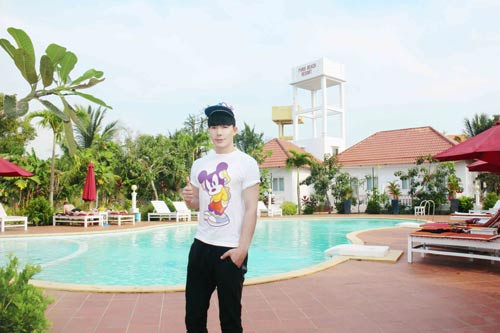 Theo tiết lộ, riêng hồ bơi trong resort đã xây hết 6 tỷ đồng.