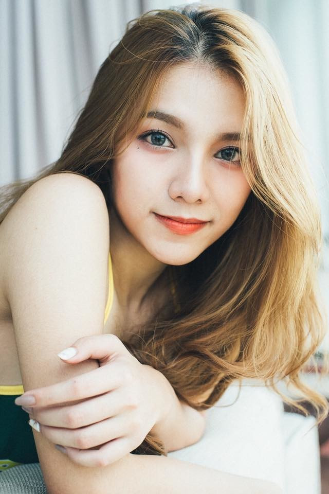 Cùng chiêm ngưỡng sắc đẹp của cô nàng được mệnh danh là "búp bê Thái Lan” và Panchaya Natworrakan. Ảnh trong bài: FBNV.