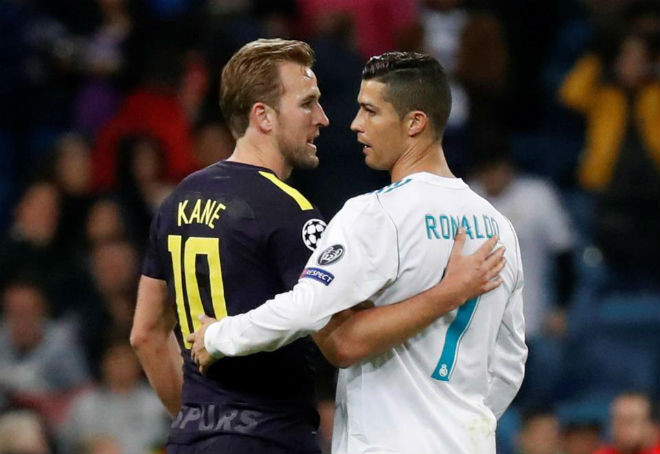 Ronaldo ra yêu sách về Bale, Kane và Rashford: Theo thông tin chuyển nhượng bóng đá mới nhất từ tờ Don Balon, Cristiano Ronaldo đã nói với Chủ tịch Florentino Perez rằng, Real Madrid phải bán Gareth Bale và đem về một ngôi sao lớn thuộc thế hệ tiếp theo. Ronaldo chỉ muốn chơi với một cầu thủ tốt nhất bên cạnh và điều này đã gợi lên ý kiến cho rằng Real có thể “cướp” một số ngôi sao Premier League để đáp ứng yêu cầu. Marcus Rashford của M.U và Harry Kane của Tottenham. Ảnh: Don Balon
