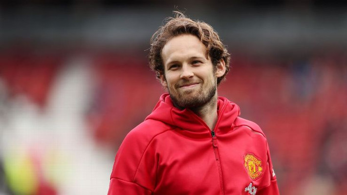 Dù tóc tai bù xù không theo nếp nhưng Daley Blind lại guu dành cho những fan nữ thích vẻ đẹp hoang dại.