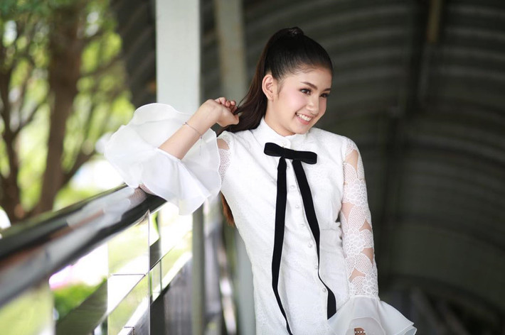 Pornchada Krueakoch 20 tuổi, hiện là sinh viên Đại học Mahidol, một trong những trường danh tiếng nhất xứ sở Chùa Vàng.