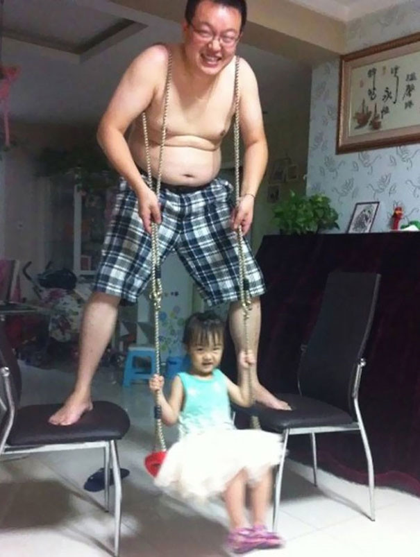 Để có chiếc xích đu đâu có khó, bố là tất cả mà.