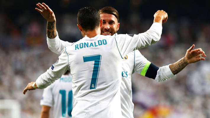 Real Madrid đang cải thiện đáng kể bầu không khí ngột ngạt trong phòng thay đồ, liên quan đến hai thủ lĩnh Sergio Ramos và Cristiano Ronaldo. Trước đó, hai người gần như không nhìn mặt nhau trên sân tập cũng như trong phòng thay đồ.