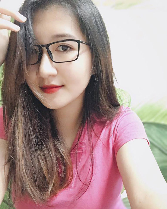 Sau khi biết đến màn "dậy thì thành công" của Thùy Diệu, nhiều người cho rằng cô bạn này chắc phải đầu tư vô cùng lớn để có được nhan sắc như hiện tại. Tuy nhiên, chính nữ sinh 9X này đã lên tiếng đính chính rằng dù có "lột xác” kỳ diệu nhưng thực tế, Diệu không có điều kiện đầu tư quá nhiều cho nhan sắc. Sự thay đổi của cô là cả một quá trình, biết giữ gìn và yêu chiều bản thân hơn.