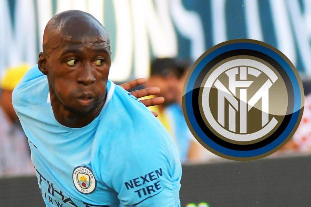 Man City đòi 30 triệu euro cho Mangala: Tin từ Italia cho hay, Man City đã đòi Inter trả 30 triệu euro cho Eliaquim Mangala, trung vệ bị đẩy đến Valencia theo dạng cho mượn mùa trước và phải trở lại Etihad mùa này. Ảnh: Sport Italia