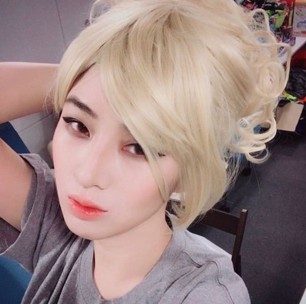 Khuôn mặt đẹp là điểm cộng tuyệt đối cho Woohyeon khi xuất hiện trước nhiều người.