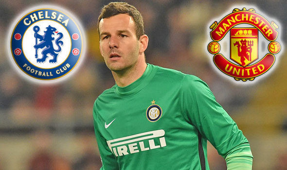 M.U rộng đường có Handanovic: Theo thông tin chuyển nhượng bóng đá từ Mediaset Premium, nếu David De Gea rời M.U để chuyển sang Real Madrid hè này, Handanovic sẽ lập tức được mang về Old Trafford. Inter đang hoàn toàn thoải mái để thủ thành người Slovania ra đi, bởi họ đã có phương án thay thế. Inter rất tự tin trong việc chiêu mộ Jan Oblak của Atletico Madrid, thủ thành có giá trị chuyển nhượng không dưới 20 triệu euro. Ảnh: Mediaset Premium