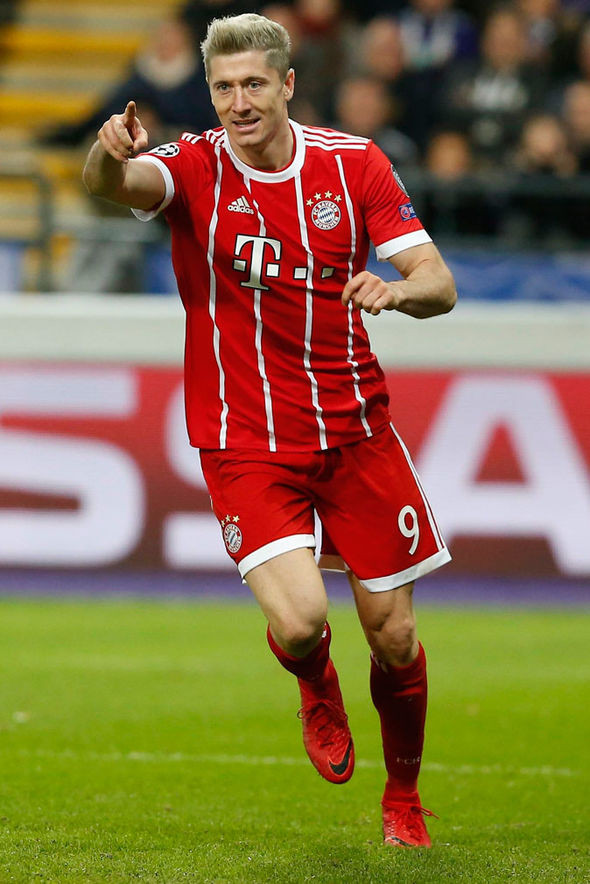 Lewandowski sẵn sàng giảm lương để đến Real Madrid: Nguồn Don Balon cho hay, Robert Lewandowski quyết đinh chia tay Bayern Munich để chuyển sang chơi bóng ở La Liga, trong màu áo Real Madrid. Ảnh: Don Balon