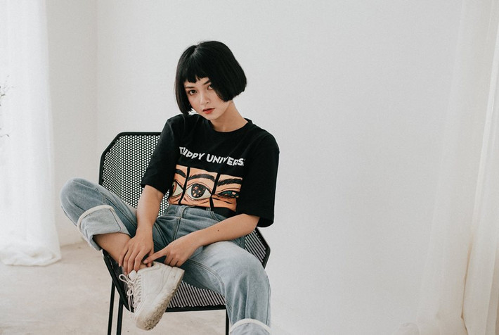 Thời gian gần đây, rất nhiều những gương mặt người mẫu lookbook trẻ tuổi được cộng đồng mạng biết tới. Mỗi người lại mang đến một vẻ rất riêng của mình, mới đây nhất là cô gái người Sài Gòn sở hữu gương mặt búp bê ấn tượng. Ảnh trong bài: FBNV.