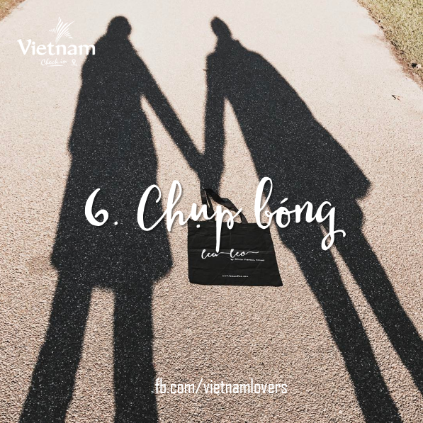 Chụp bóng là kiểu chụp ảnh cực kì đẹp cho các cặp đôi khi đối phương chưa muốn lộ mặt.