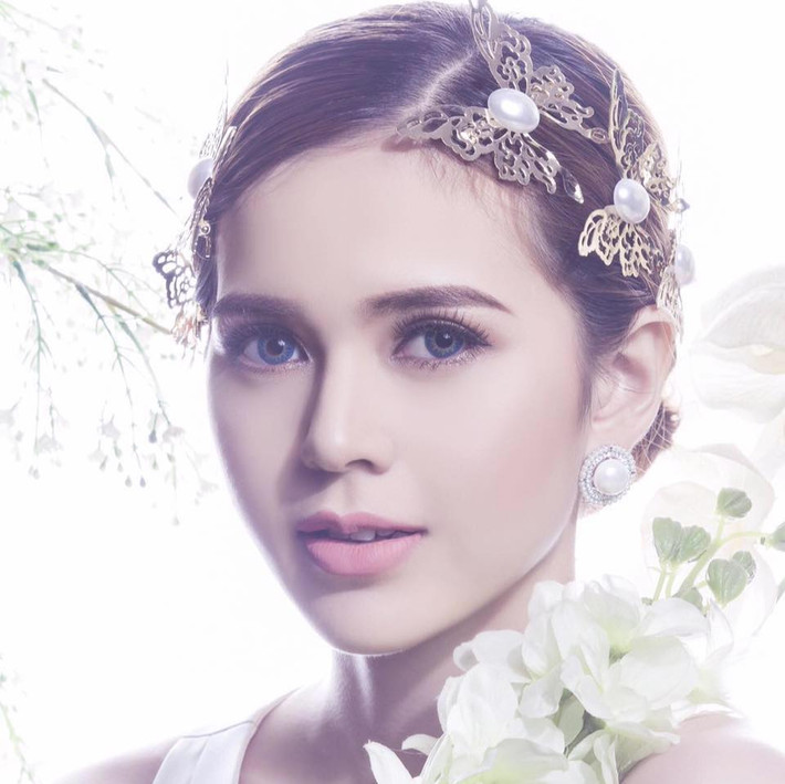 Mỹ Phương nổi lên sau khi tham dự cuộc thi Người đẹp hoa anh đào và Miss Teen 2011 và cũng chính từ cuộc thi tài về sắc đẹp này đã ảnh hưởng tới quyết định theo nghiệp nghệ thuật của cô hot girl Sài thành.